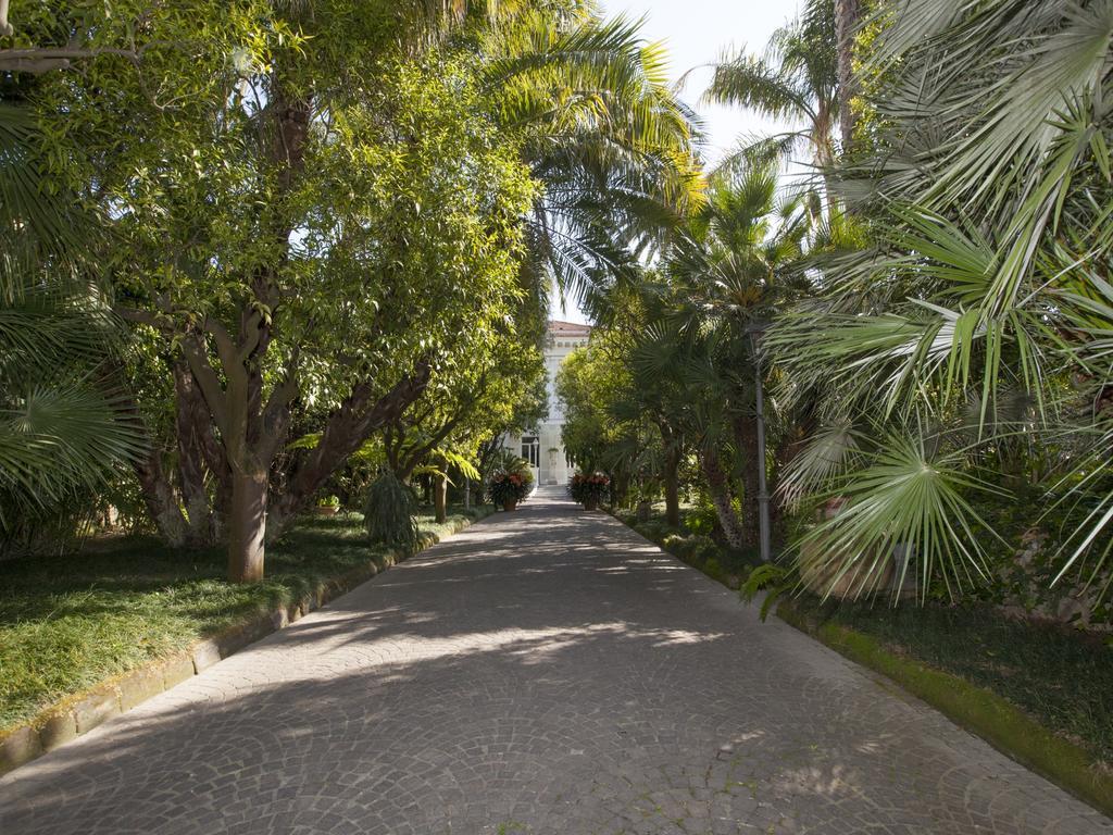 Relais Villa Savarese Сант'Анджелло Экстерьер фото